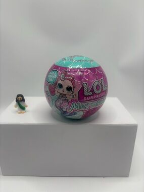 L.O.L. Surprise! Mermaid Series Ball - Pink & Teal